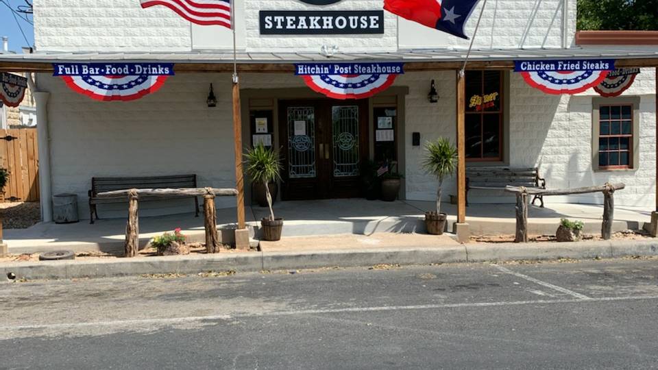 Hitchin Post Steakhouse | restaurant | 105 S Llano St, Fredericksburg, TX 78624, USA | 8309923777 OR +1 830-992-3777