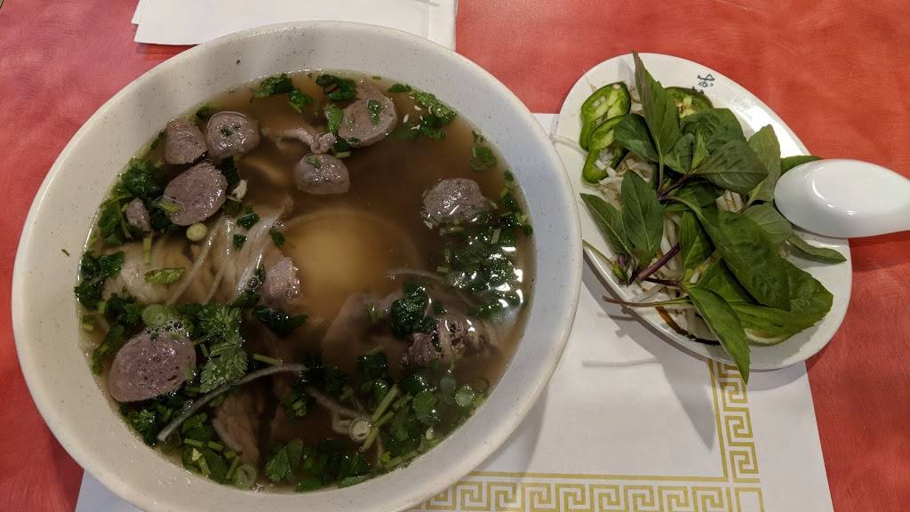 Chopstix Vietnamese Restaurant | cafe | 1868 Fremont Blvd, Seaside, CA 93955, USA | 8318992622 OR +1 831-899-2622