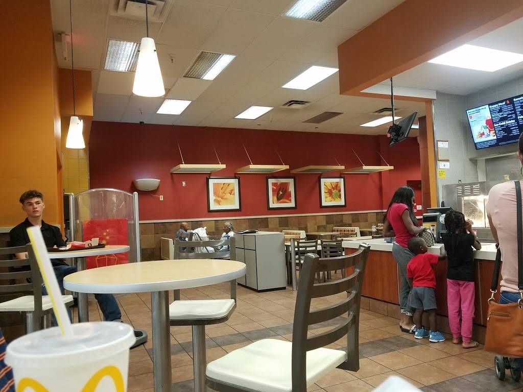 McDonalds | cafe | 857 N Dobson Wm 2482, Mesa, AZ 85201, USA | 4807334010 OR +1 480-733-4010