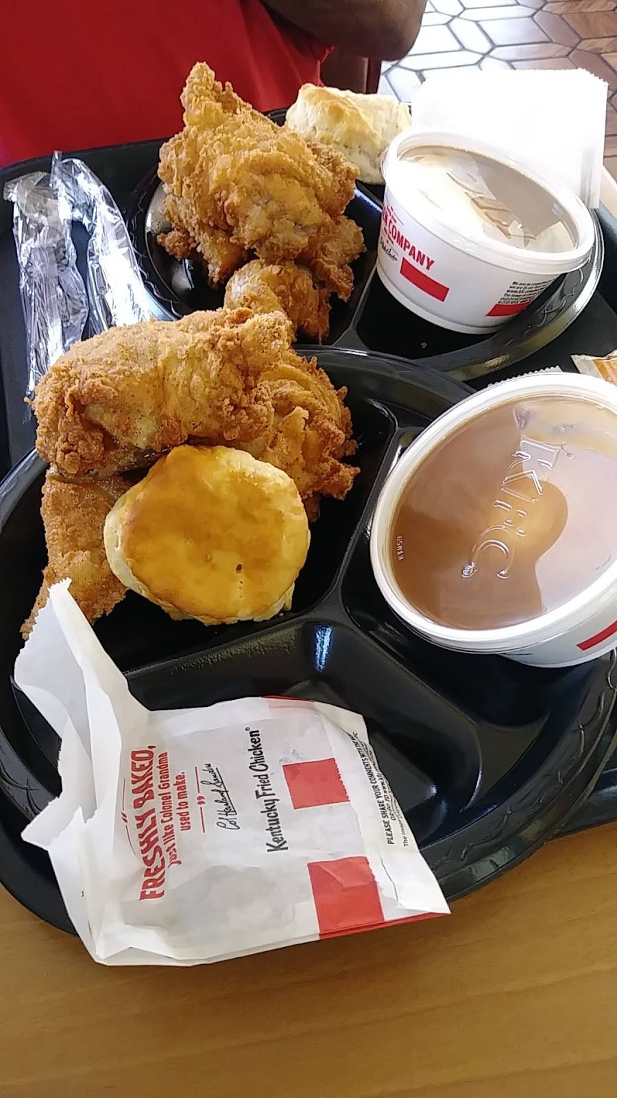 KFC | restaurant | 3440 E Florida Ave, Hemet, CA 92544, USA | 9519251863 OR +1 951-925-1863