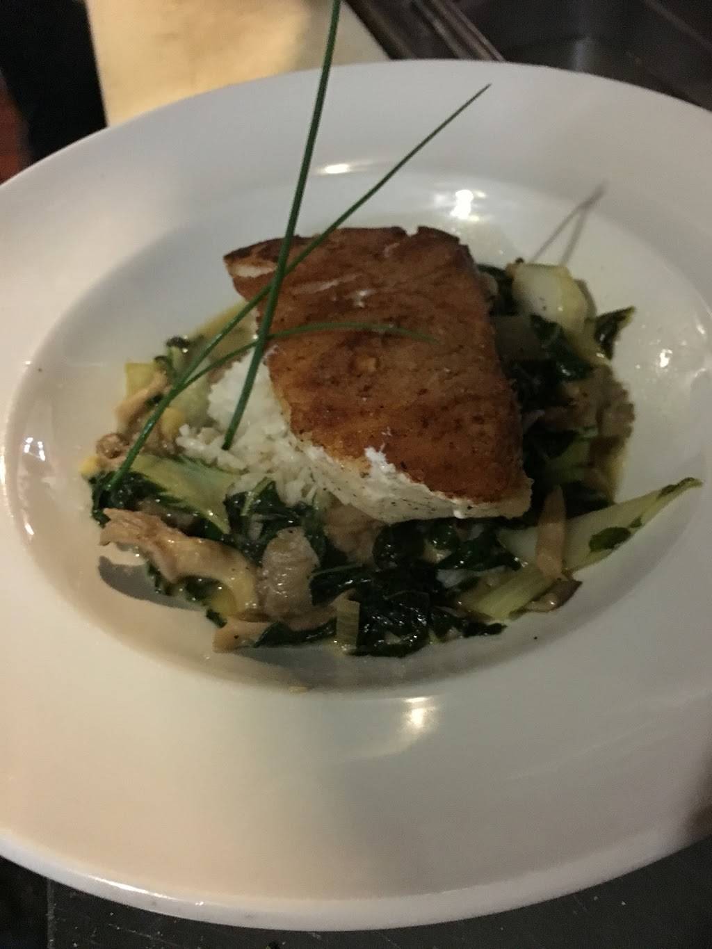 Navy Yard Bistro & Wine Bar | restaurant | 1 6th St, Charlestown, MA 02129, USA | 6172420036 OR +1 617-242-0036