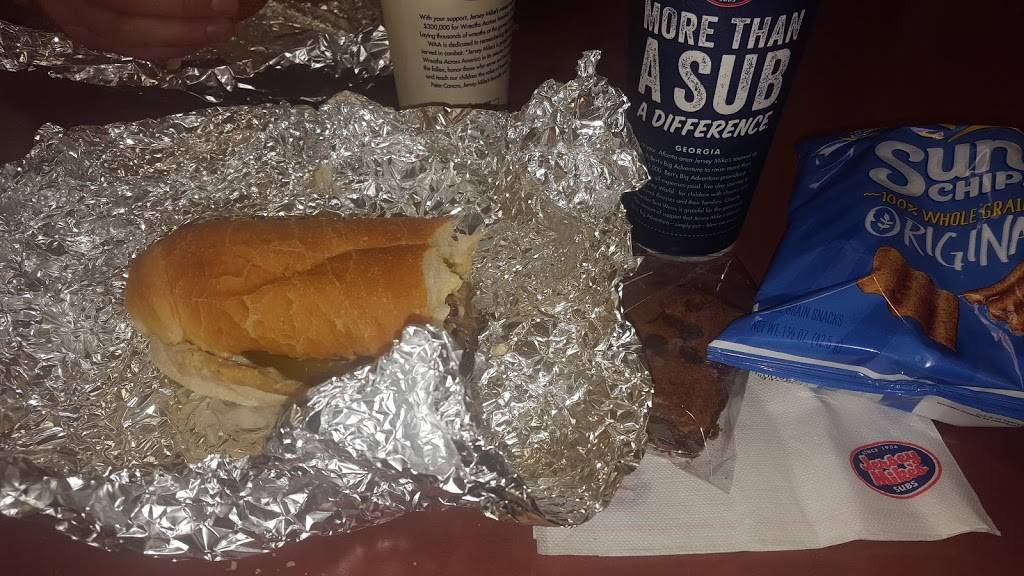 Jersey Mikes Subs | meal takeaway | 2031 Bahia Vista Road, Sarasota, FL 34239, USA | 9417062183 OR +1 941-706-2183