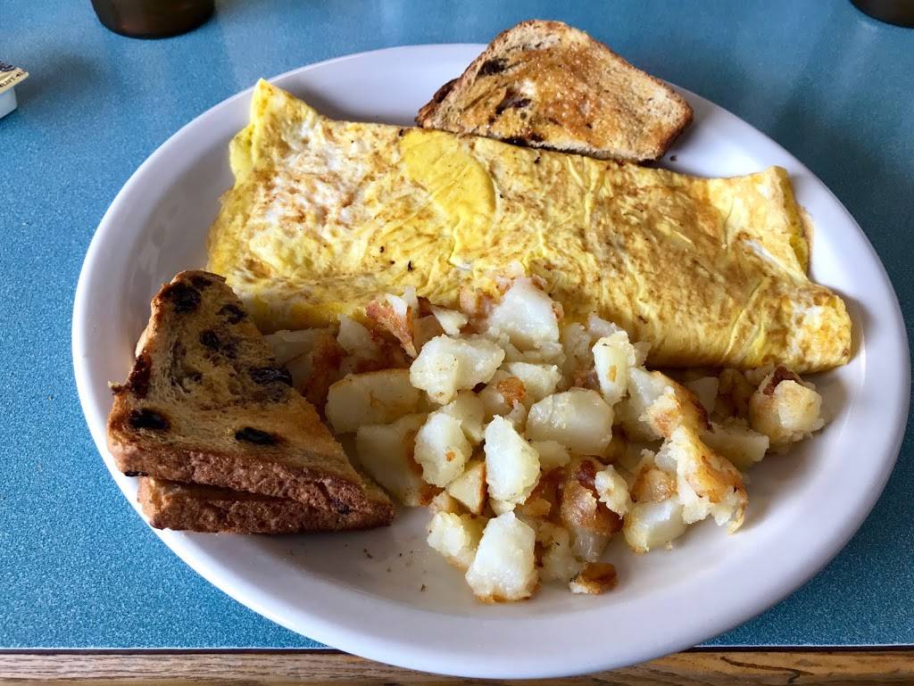 Bettys Restaurant | restaurant | 2539 US-131, Boyne Falls, MI 49713, USA | 2315492680 OR +1 231-549-2680