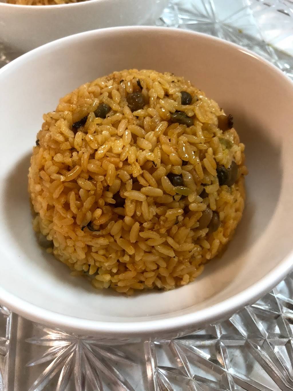 Antojitos Criollos Puertoriqueno | restaurant | 37 S 3rd St, Oxford, PA 19363, USA | 6104008141 OR +1 610-400-8141