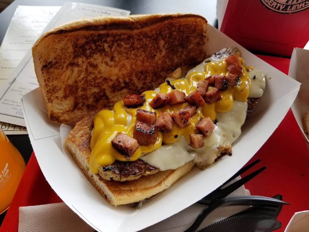 Liberty Links | restaurant | 154 Atlantic Ave, Freeport, NY 11520, USA | 5164425601 OR +1 516-442-5601