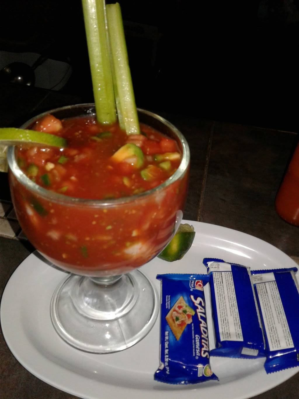 Amigos Restaurant | restaurant | 3121 S Mendenhall Rd, Memphis, TN 38115, USA | 9013635210 OR +1 901-363-5210