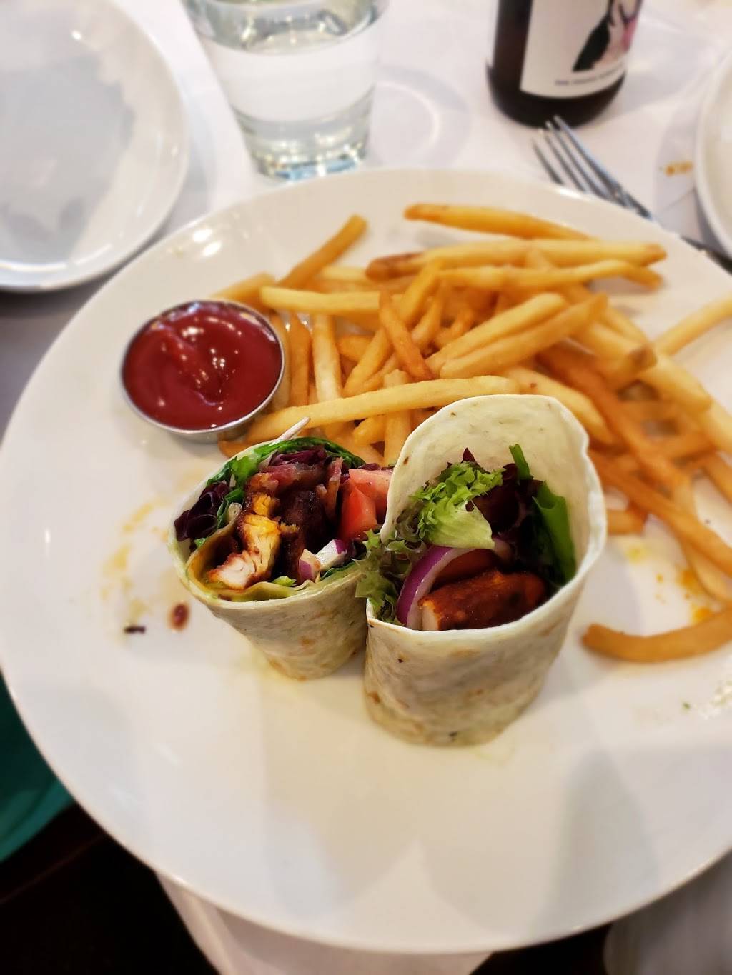 The Farm of Beverly Hills | restaurant | 439 N Beverly Dr, Beverly Hills, CA 90210, USA | 3102735578 OR +1 310-273-5578