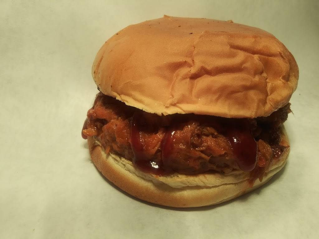 Frosty Mug | restaurant | 514 S Magnolia Dr, Wiggins, MS 39577, USA | 6019283944 OR +1 601-928-3944