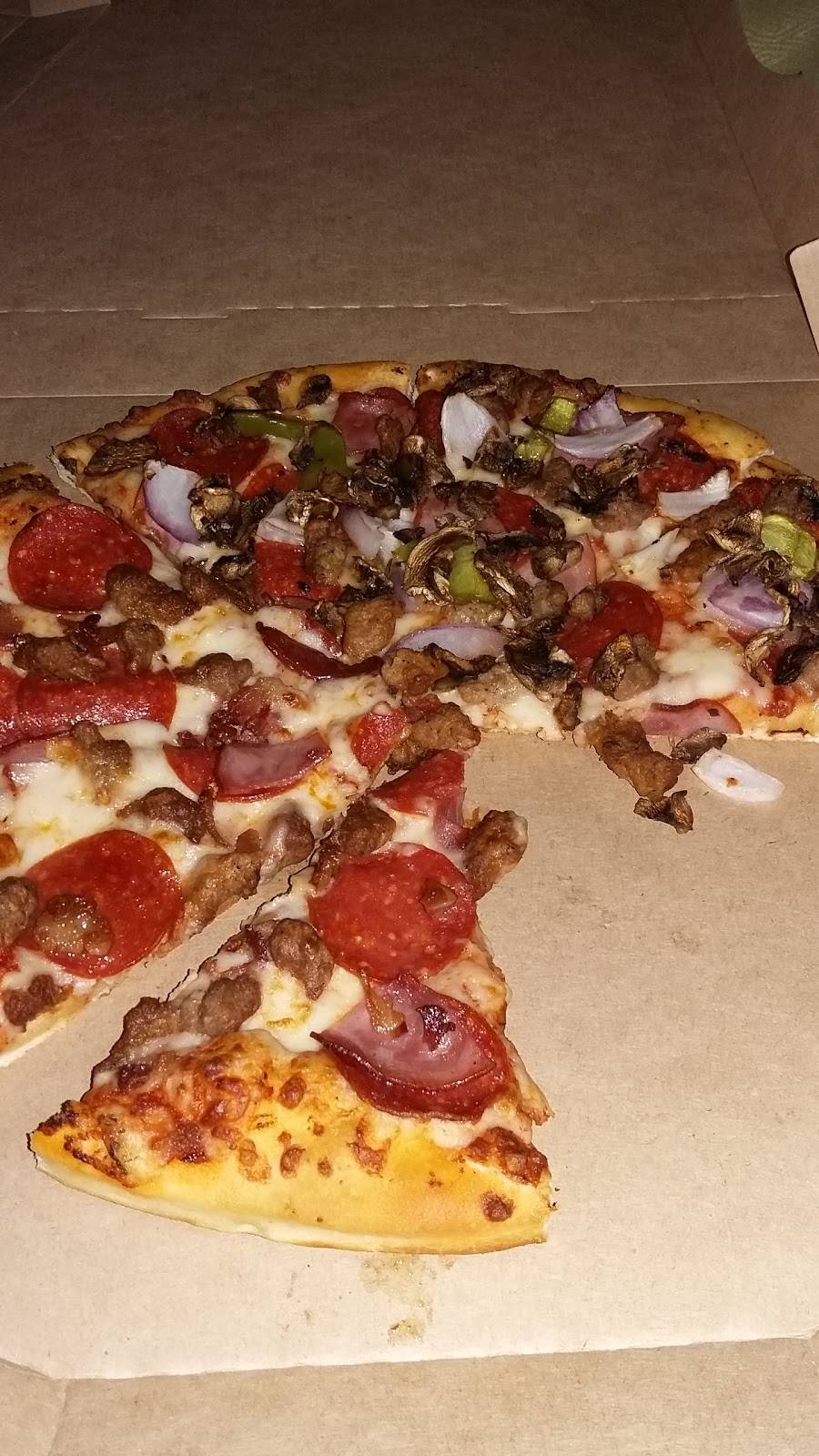 Pizza Hut | meal delivery | 7960 N Mesa St, El Paso, TX 79932, USA | 9155845574 OR +1 915-584-5574