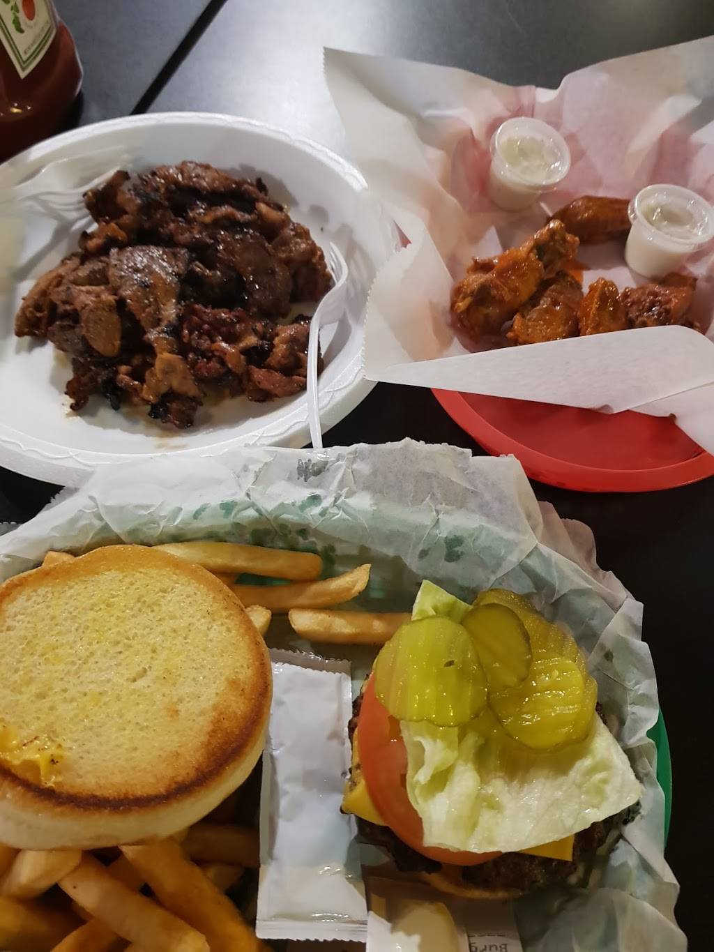 Wise Burger | restaurant | 2048 Rosa L Parks Blvd, Nashville, TN 37228, USA | 6152449247 OR +1 615-244-9247