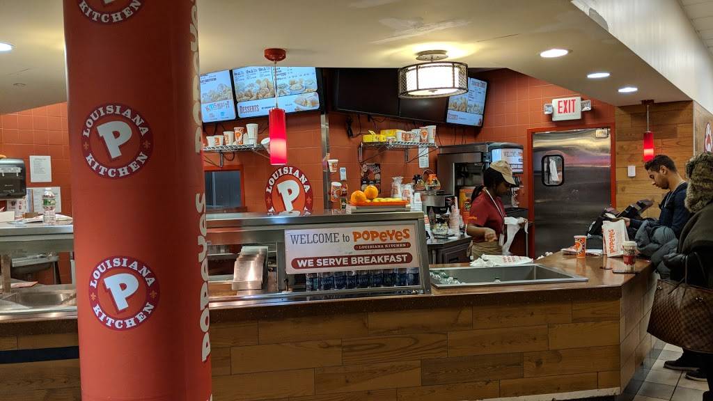 Popeyes Louisiana Kitchen | restaurant | Philadelphia Intl Airport - 8800 Essington Ave Terminal C, Space C12A, Philadelphia, PA 19153, USA | 2154921142 OR +1 215-492-1142