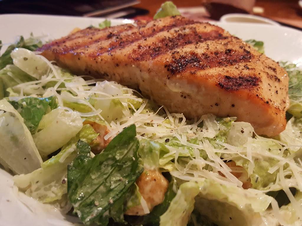 Outback Steakhouse | restaurant | 1890 Sam Rittenberg Blvd, Charleston, SC 29407, USA | 8437638999 OR +1 843-763-8999