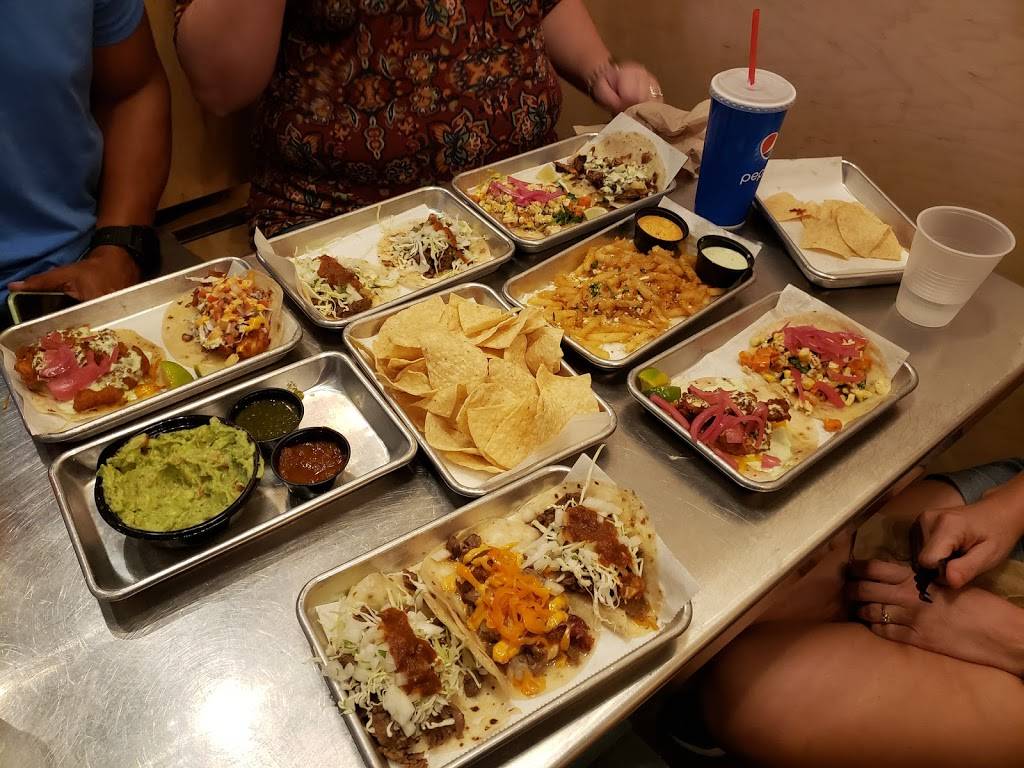 Toro Loco | restaurant | 7940 E Broadway Blvd, Tucson, AZ 85710, USA | 5208498160 OR +1 520-849-8160