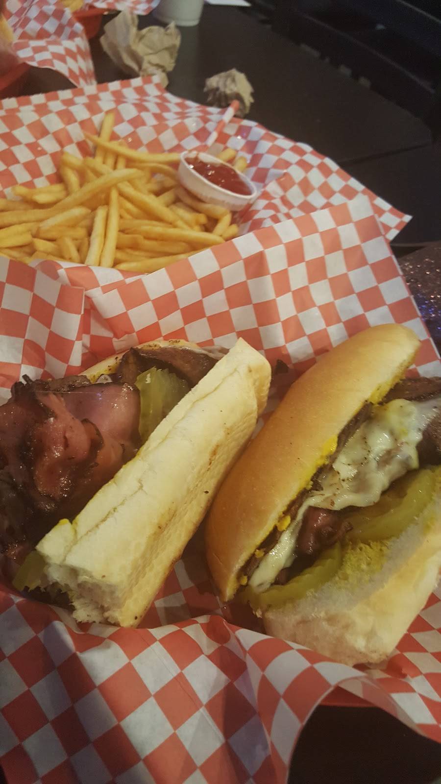 Philie Bs | restaurant | 347 W 6th St, San Pedro, CA 90731, USA | 3105142500 OR +1 310-514-2500