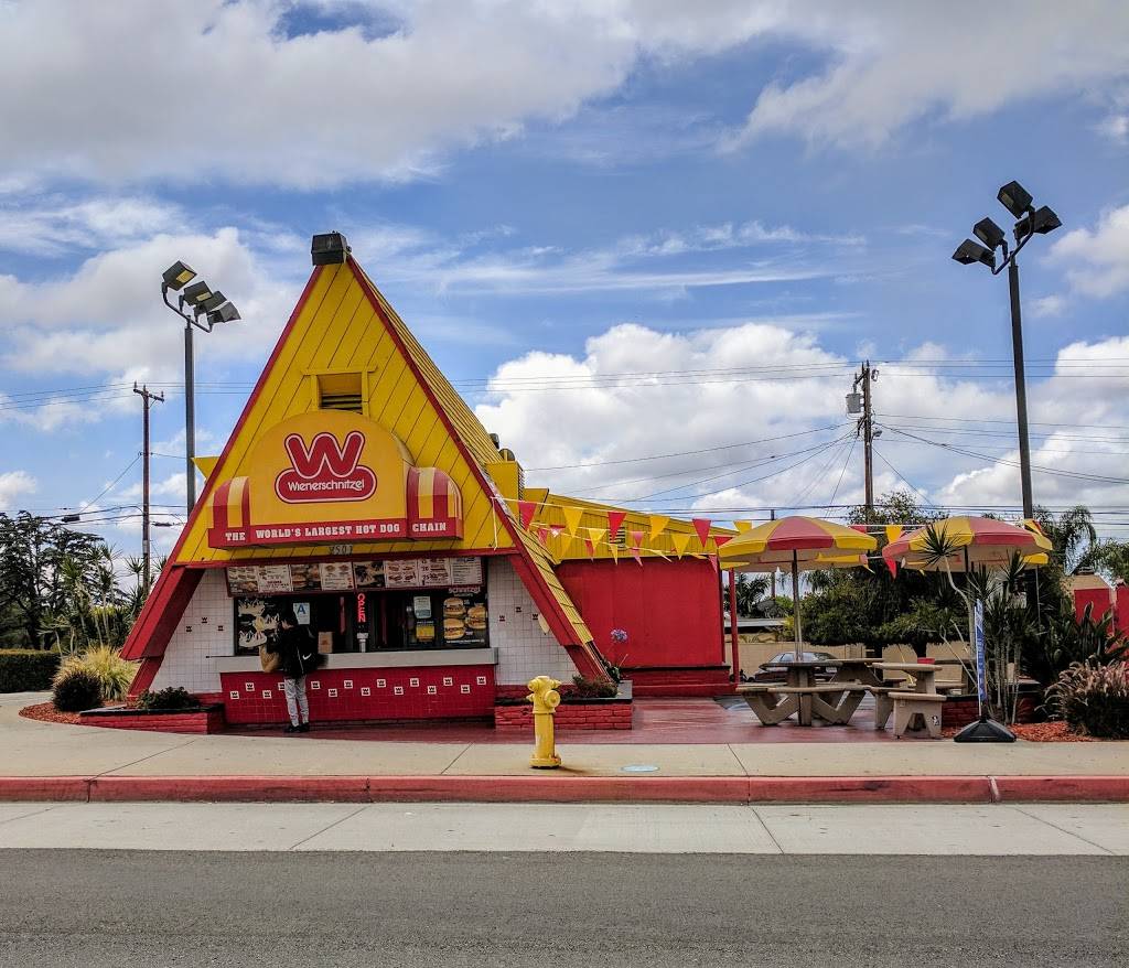 Wienerschnitzel | restaurant | 2501 W Beverly Blvd, Montebello, CA 90640, USA | 3237259070 OR +1 323-725-9070