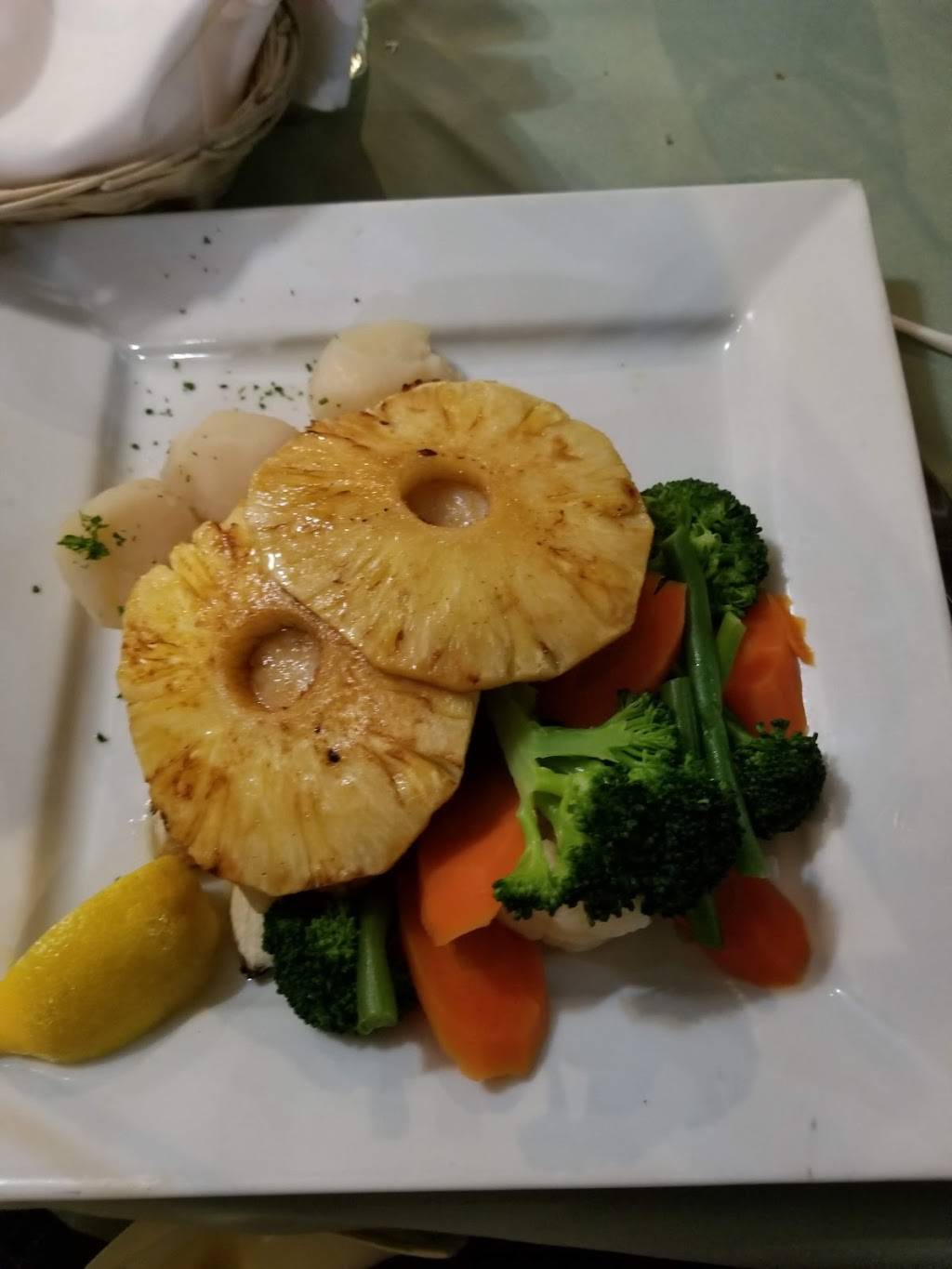 Fernandes Steak House | restaurant | 158 Fleming Ave, Newark, NJ 07105, USA | 9735894344 OR +1 973-589-4344