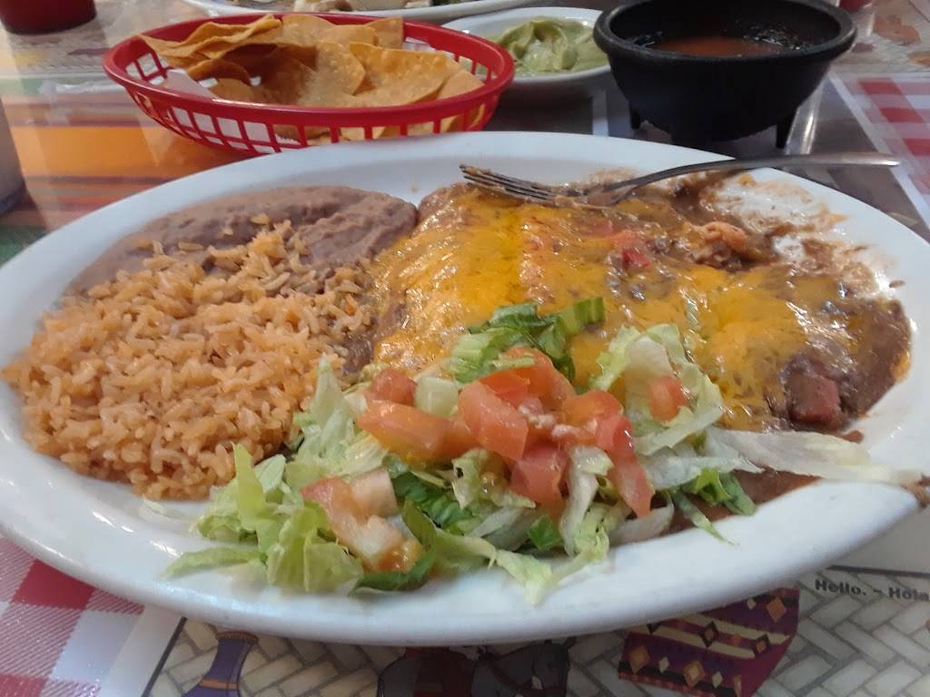 Mi Rancho | restaurant | 610 Merida St, San Antonio, TX 78207, USA | 2103543585 OR +1 210-354-3585