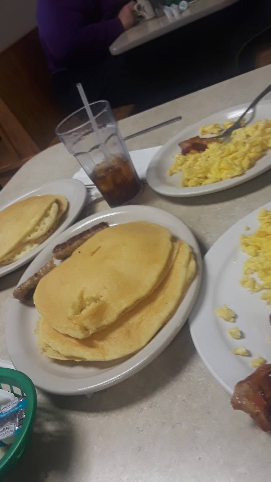 Pennys Place Family Restaurant | restaurant | 2109 route 5&20 liberty plaza, Seneca Falls, NY 13148, USA | 3155688746 OR +1 315-568-8746