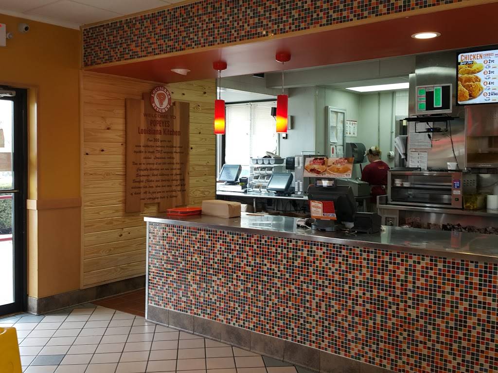 Popeyes Louisiana Kitchen | restaurant | 7009 Ritchie Hwy, Glen Burnie, MD 21061, USA | 4105909422 OR +1 410-590-9422