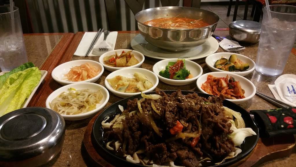 Happy Time Dine In | restaurant | 5547 Powers Center Point, Colorado Springs, CO 80920, USA | 7192822110 OR +1 719-282-2110