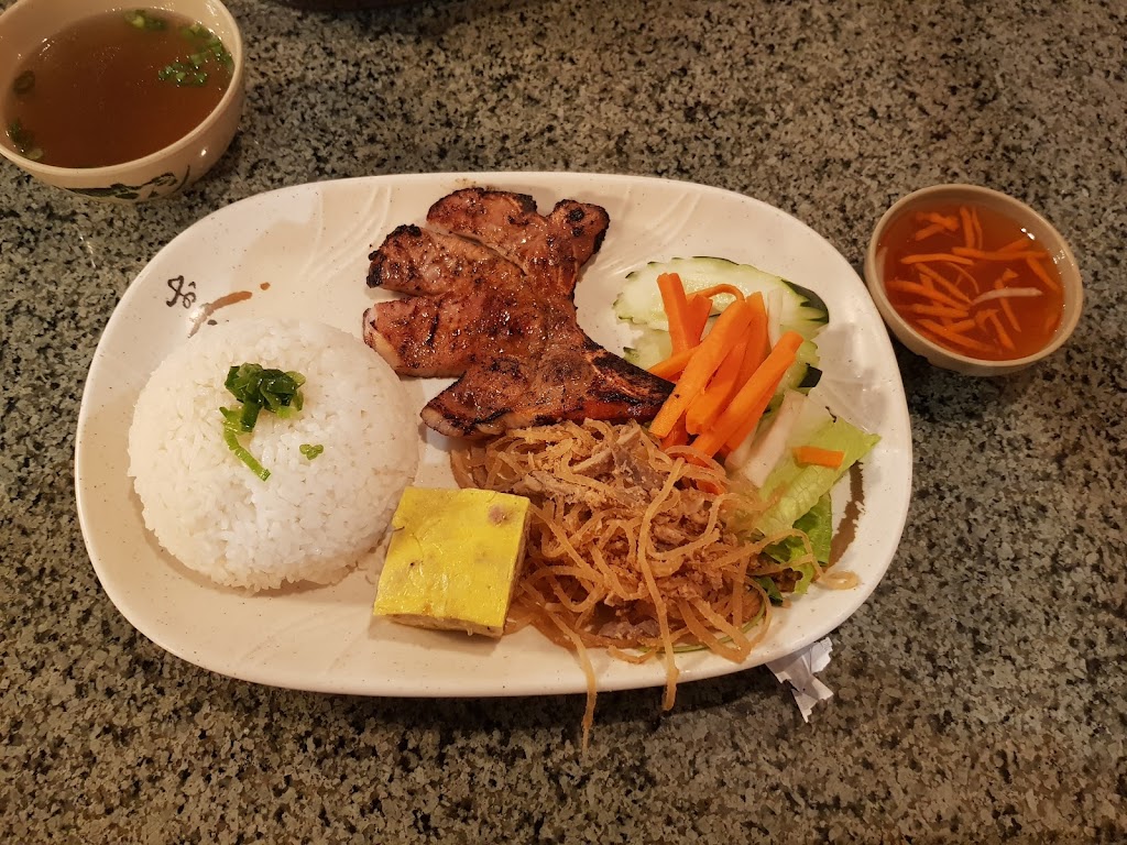 Little Saigon Restaurant | restaurant | 5600 Spring Mountain Rd, Las Vegas, NV 89146, USA | 7022212145 OR +1 702-221-2145