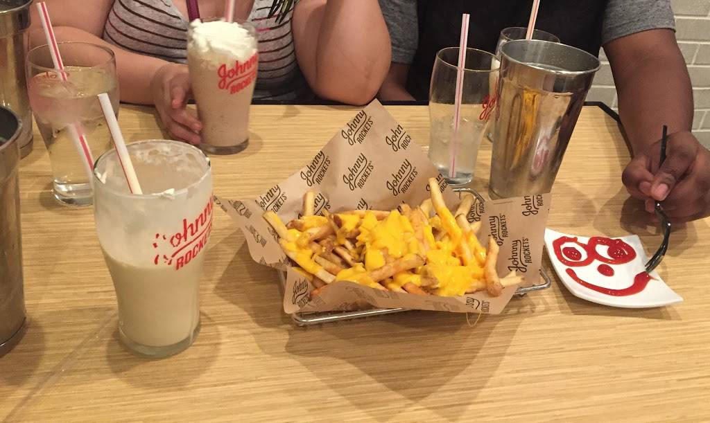 Johnny Rockets | restaurant | 2621 Palisades Center Dr, West Nyack, NY 10994, USA | 8453489343 OR +1 845-348-9343