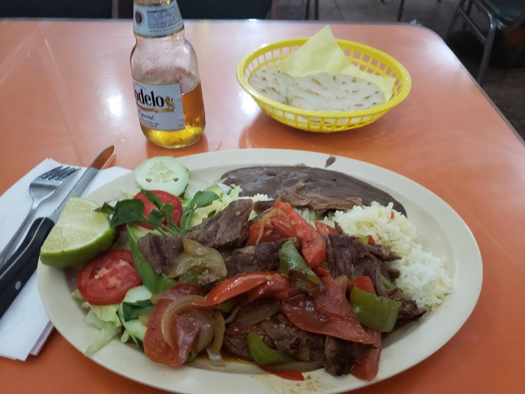 Gracielas Restaurant | restaurant | 2553 Pico Blvd, Los Angeles, CA 90006, USA | 2133834828 OR +1 213-383-4828