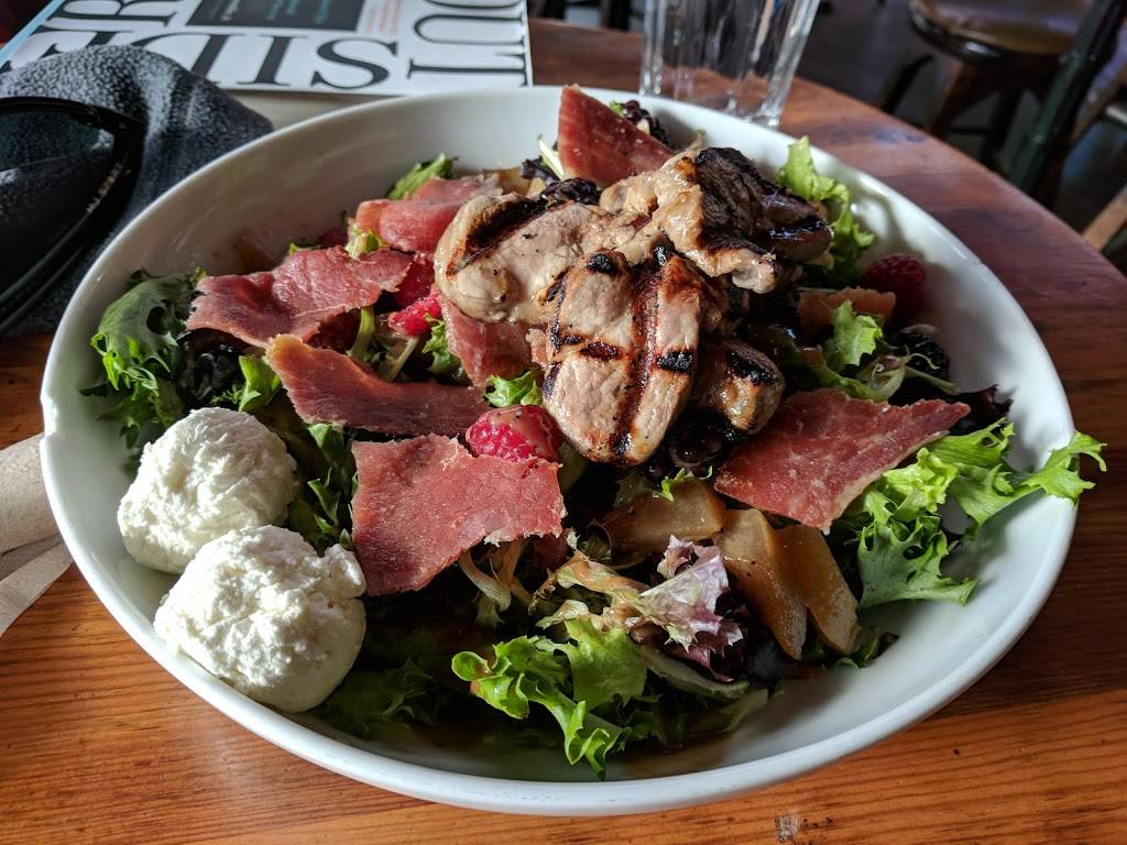 Chelsea Pub | restaurant | 238 Chemin Old Chelsea, Chelsea, QC J9B 1J3, Canada | 8198275300 OR +1 819-827-5300