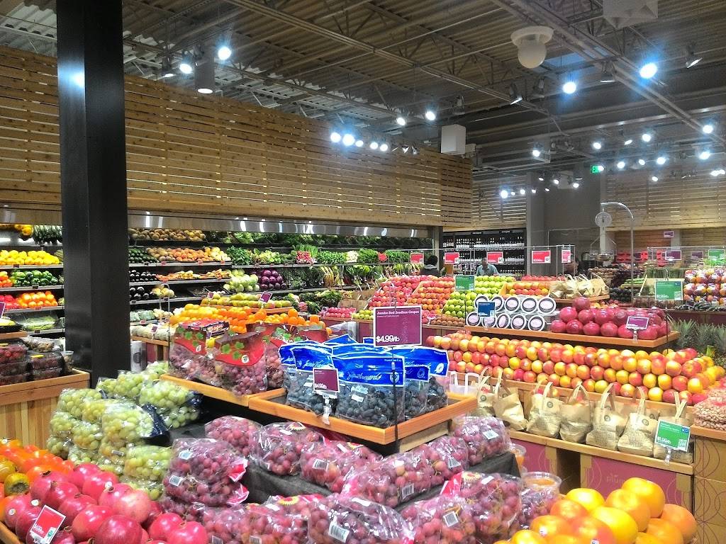 Plum Market | restaurant | 3601 Plymouth Rd, Ann Arbor, MI 48105, USA | 7345457250 OR +1 734-545-7250