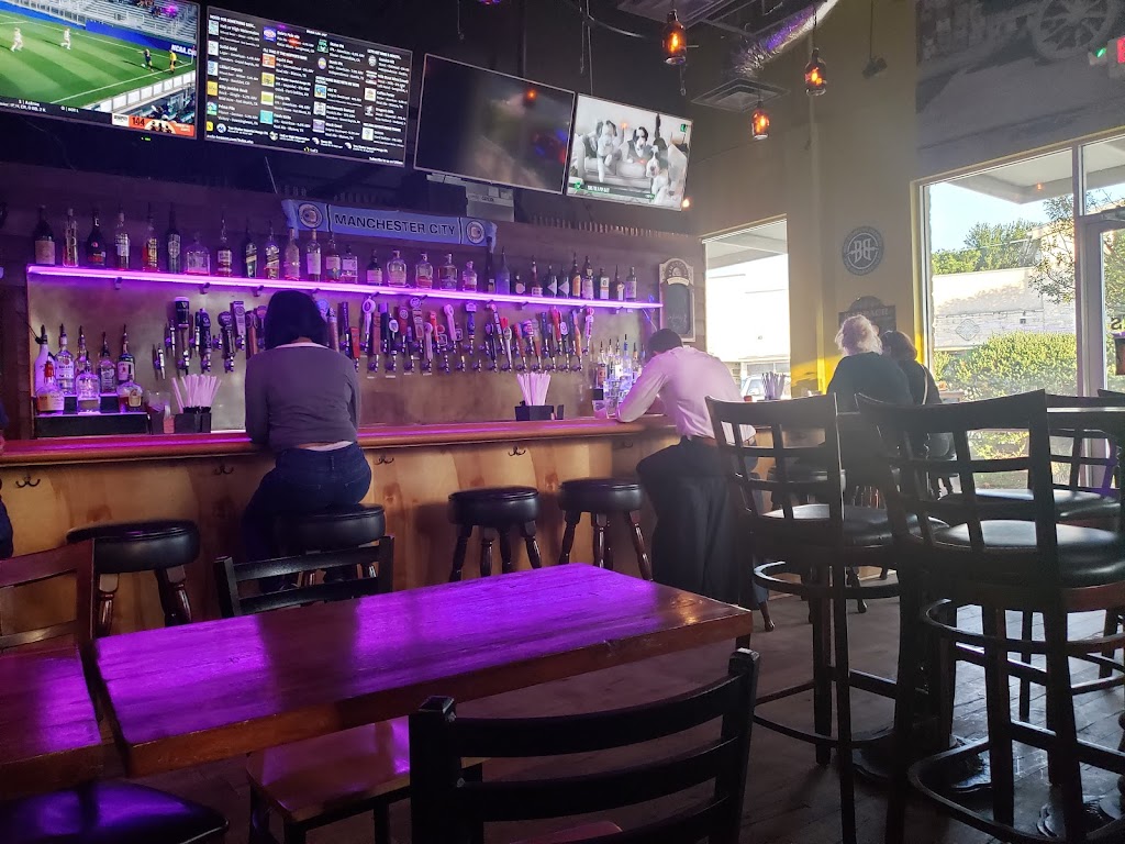 Claude Hoppers | restaurant | 19178 Blanco Rd Ste. 205, San Antonio, TX 78258, USA | 2104550111 OR +1 210-455-0111