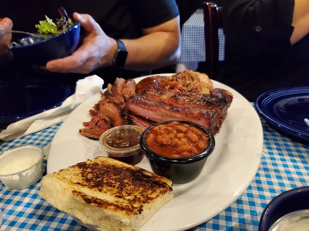 Trail Dust BBQ | meal takeaway | 17240 Monterey Rd, Morgan Hill, CA 95037, USA | 4087769072 OR +1 408-776-9072