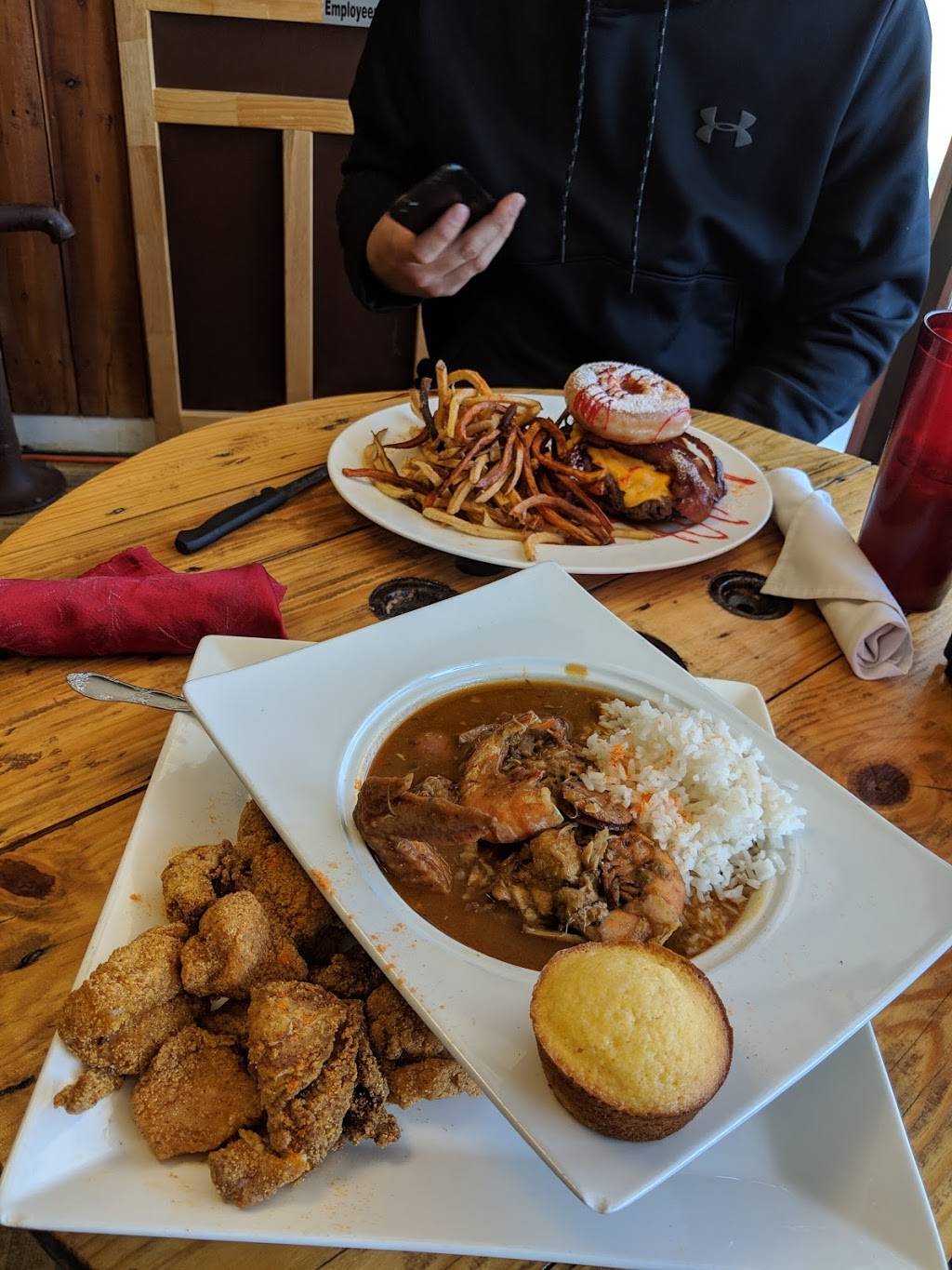 Honey Chile Please | restaurant | 1138-1198 Broadway St, Waynesville, MO 65583, USA | 5734332989 OR +1 573-433-2989