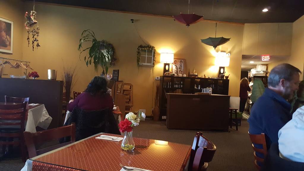 Siamville Thai Cuisine | restaurant | 3635 1st Ave SE, Cedar Rapids, IA 52403, USA | 3193641955 OR +1 319-364-1955