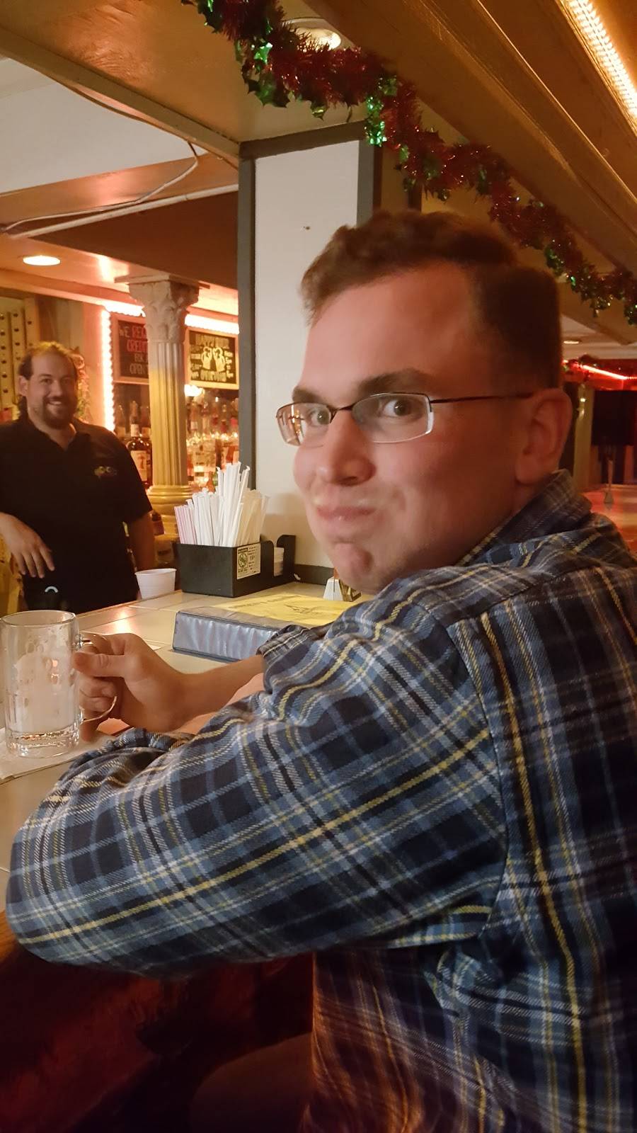 Queens Gambit Restaurant | restaurant | 12730 Black Forest Ln, Woodbridge, VA 22192, USA | 7035904300 OR +1 703-590-4300