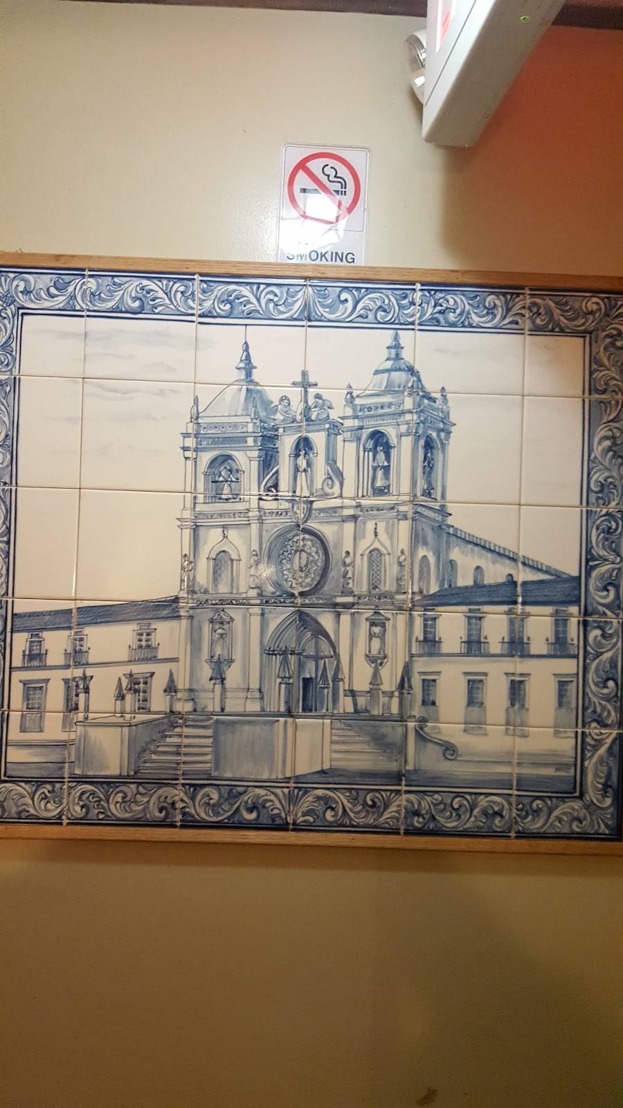 Tio Pepe Restaurant & Bar | restaurant | 6618 Castor Ave, Philadelphia, PA 19149, USA | 2157424775 OR +1 215-742-4775