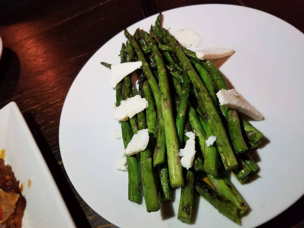 Manhattan House | restaurant | 1019 Manhattan Beach Blvd, Manhattan Beach, CA 90266, USA | 3105742277 OR +1 310-574-2277