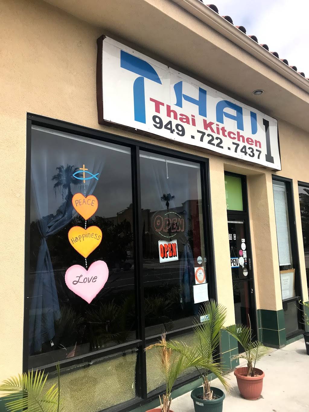 Thai 1 Kitchen | restaurant | 560 W 19th St, Costa Mesa, CA 92627, USA | 9497227437 OR +1 949-722-7437