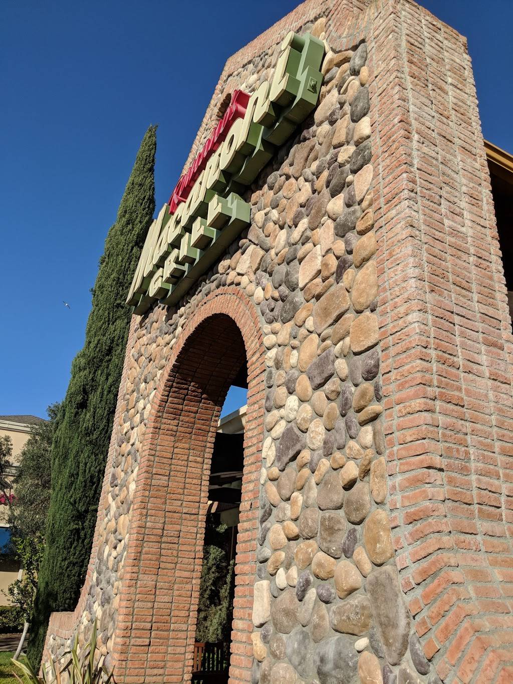 Romanos Macaroni Grill | restaurant | 12380 Seal Beach Blvd, Seal Beach, CA 90740, USA | 5625985979 OR +1 562-598-5979