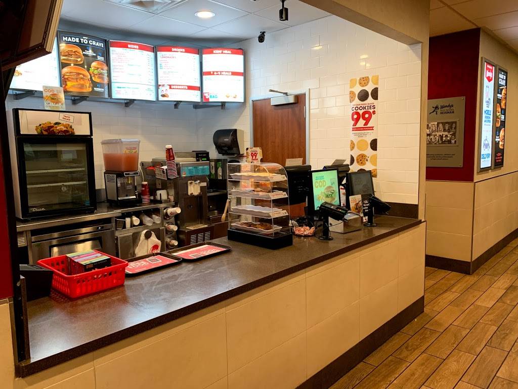 Wendys | restaurant | 2790 E W Hillcrest Dr, Thousand Oaks, CA 91320, USA | 8054995622 OR +1 805-499-5622