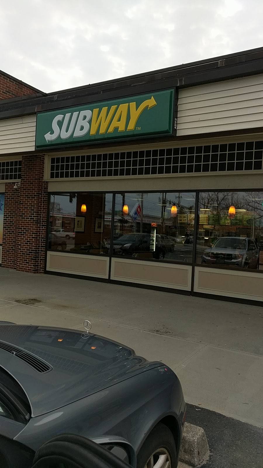 Subway | restaurant | 823 Rockdale Ave, New Bedford, MA 02740, USA | 5087170260 OR +1 508-717-0260