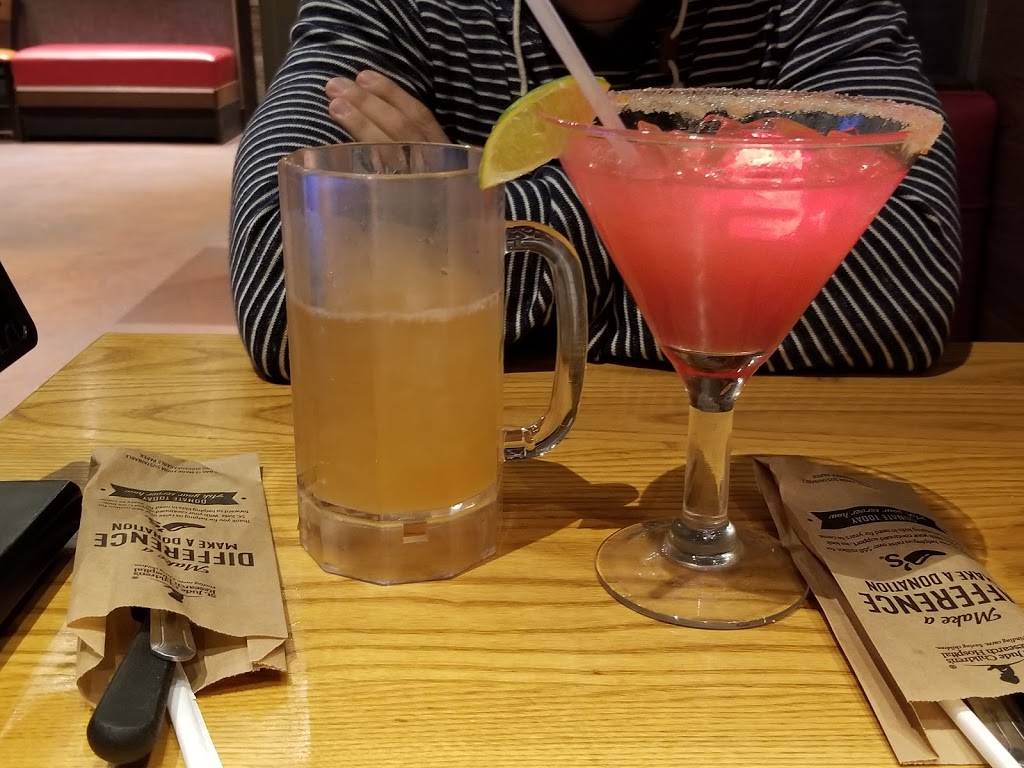 Chilis Grill & Bar | meal takeaway | 3001 James L Redman Pkwy, Plant City, FL 33566, USA | 8137648548 OR +1 813-764-8548