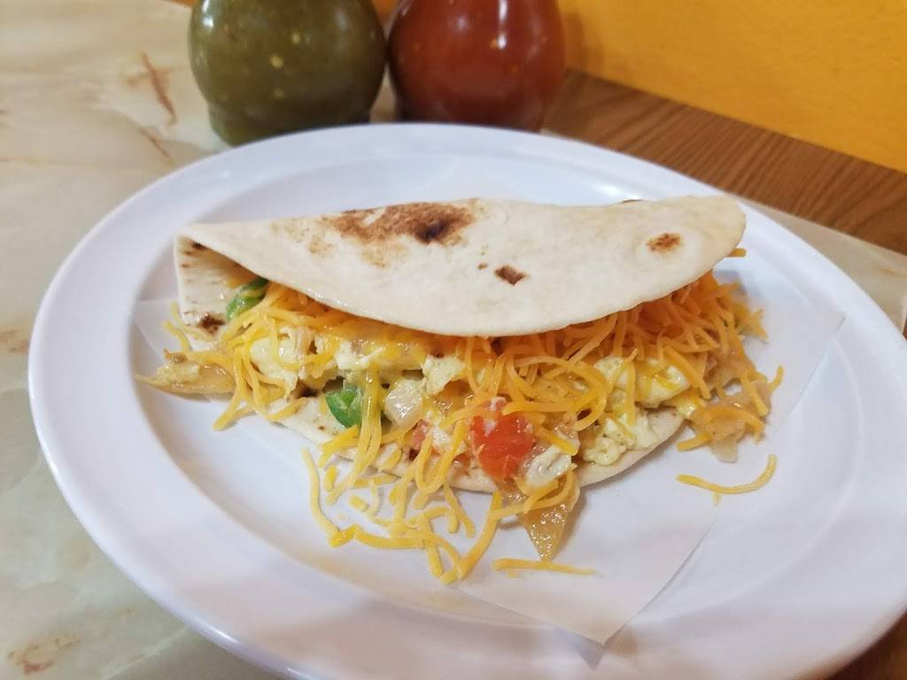 La Jalisco | restaurant | 130 Main Plaza, San Antonio, TX 78205, USA | 2108869000 OR +1 210-886-9000