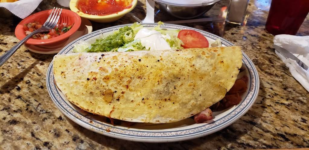 Los Portales | restaurant | 1720 W Reelfoot Ave, Union City, TN 38261, USA | 7318856286 OR +1 731-885-6286