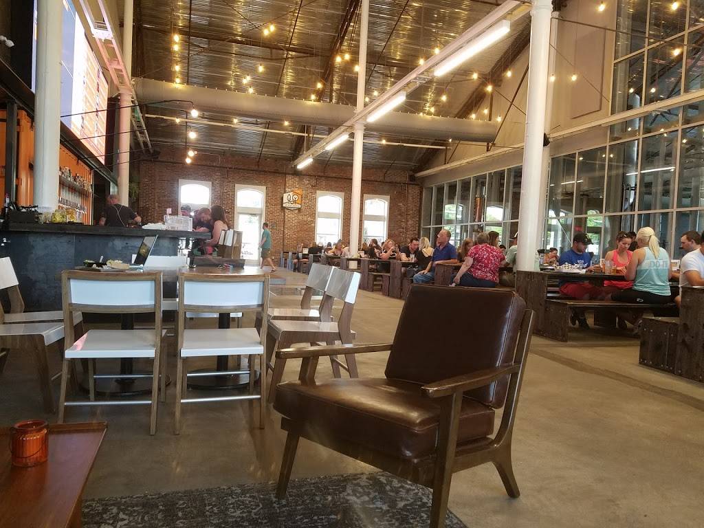 The Hall DSM | restaurant | 111 S 11th St, West Des Moines, IA 50265, USA | 5156084100 OR +1 515-608-4100