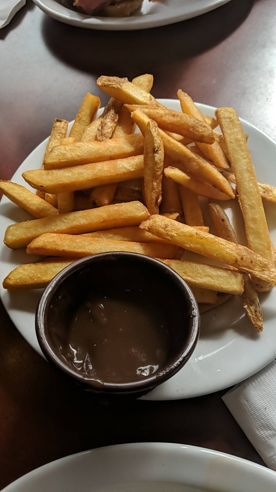 H&S Restaurant & Gas Bar | restaurant | 78 Lone Pine Rd, Port Severn, ON L0K 1S0, Canada | 7055382941 OR +1 705-538-2941