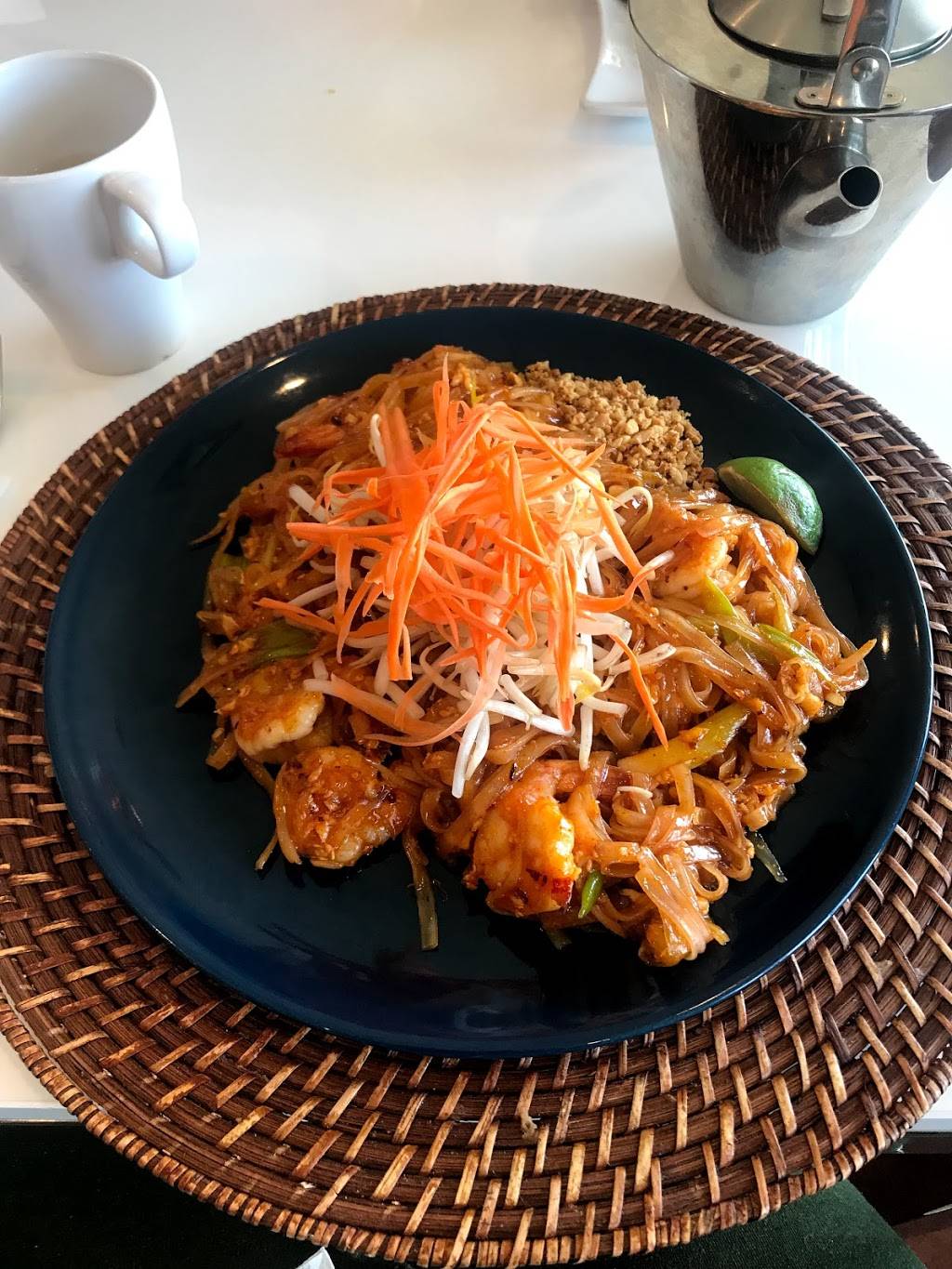 Thai Mile High | restaurant | 12201 E Mississippi Ave #109, Aurora, CO 80012, USA | 7205320308 OR +1 720-532-0308