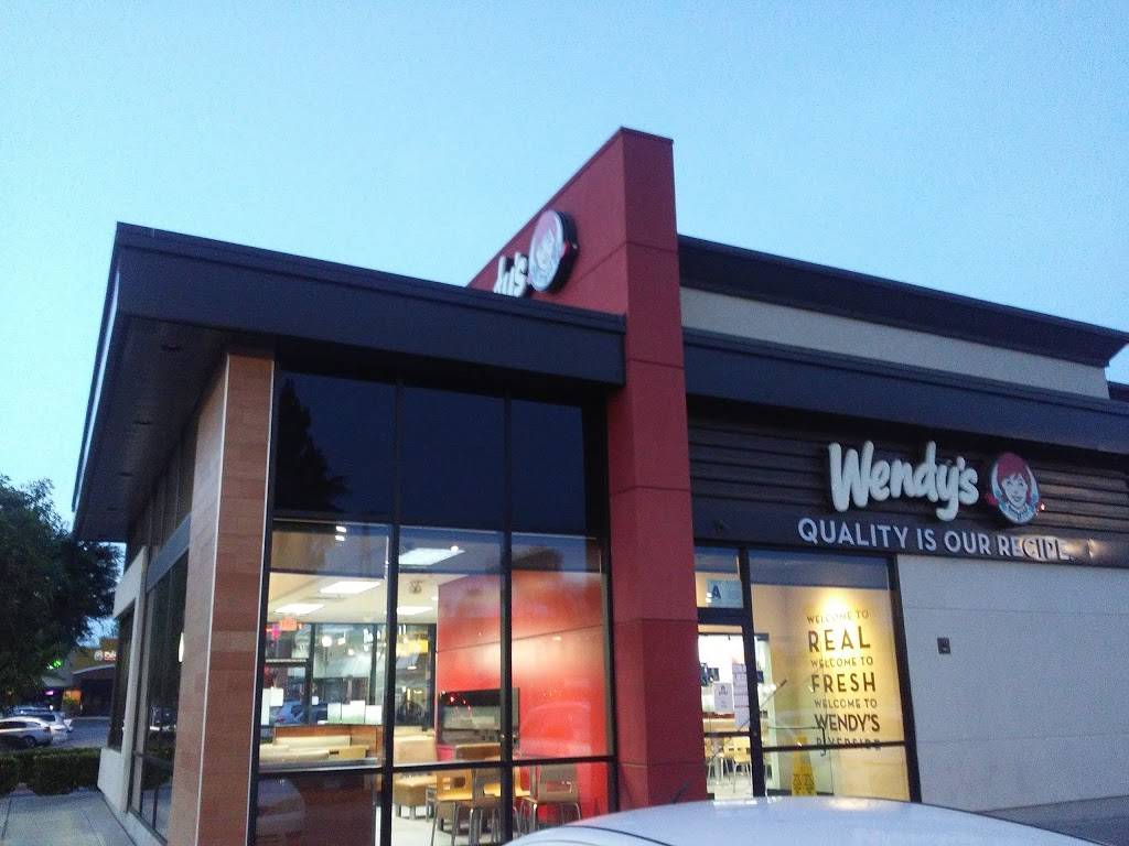 Wendys | restaurant | 3565 Central Ave, Riverside, CA 92506, USA | 9513287951 OR +1 951-328-7951