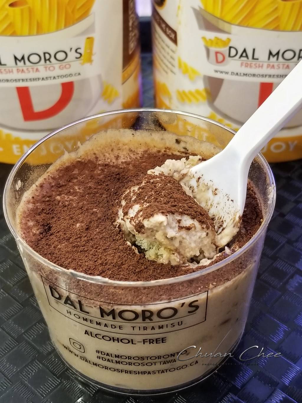 Dal Moros Fresh Pasta To-Go | restaurant | 2300 Yonge St, Toronto, ON M4P 1E4, Canada | 4165195882 OR +1 416-519-5882