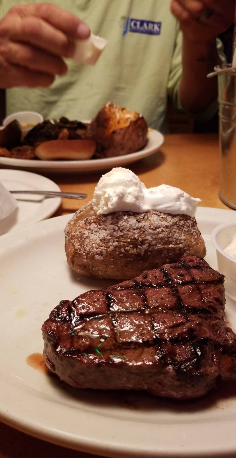 Texas Roadhouse | restaurant | 9960 Joliet Rd, Countryside, IL 60525, USA | 7084827870 OR +1 708-482-7870