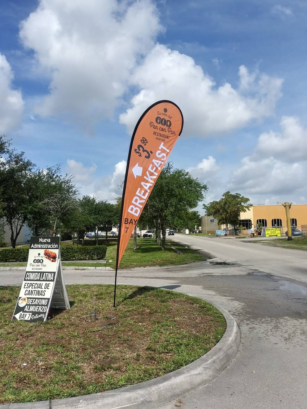 La Casa del Pan con Pan Restaurant | restaurant | 4960 NW 165th St Bay 7, Hialeah, FL 33014, USA | 3056262555 OR +1 305-626-2555